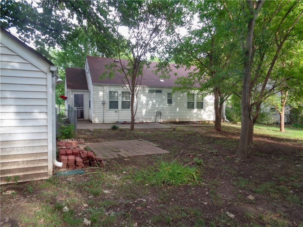 6824 Laurel Avenue — photo 30