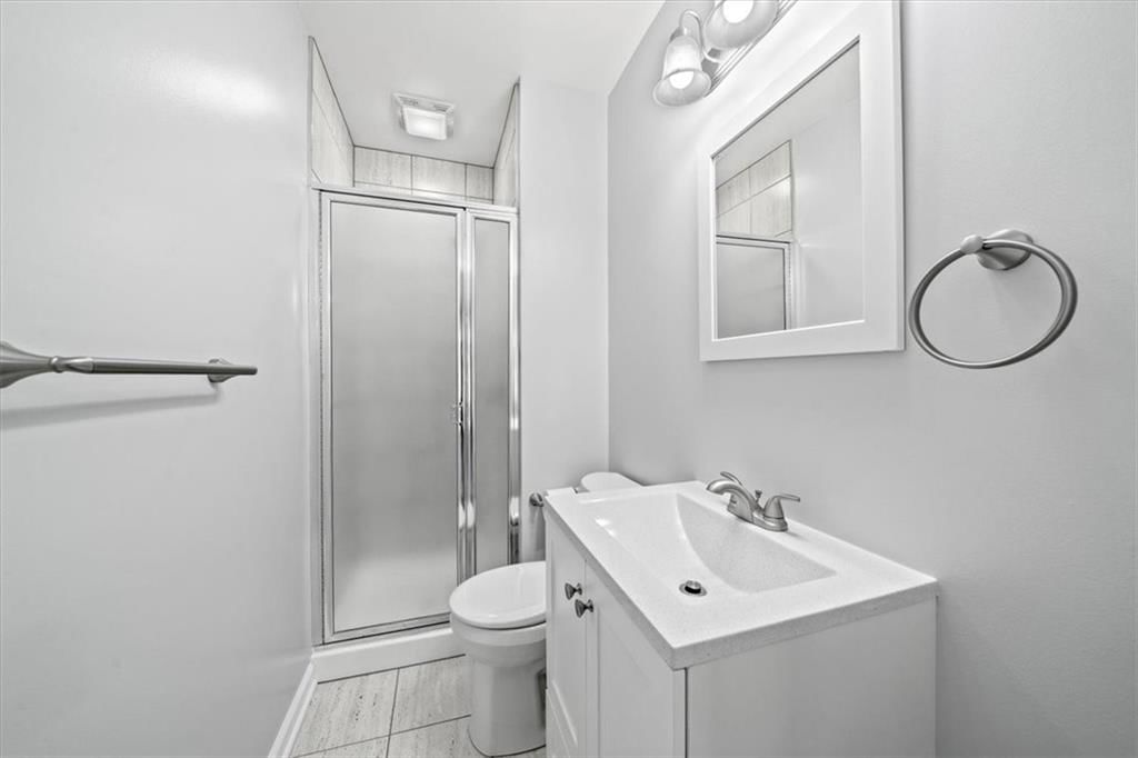 Photo 22 of 46 - 2405 NW Powderhorn Drive