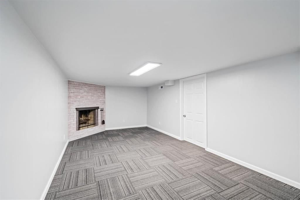 Photo 24 of 46 - 2405 NW Powderhorn Drive