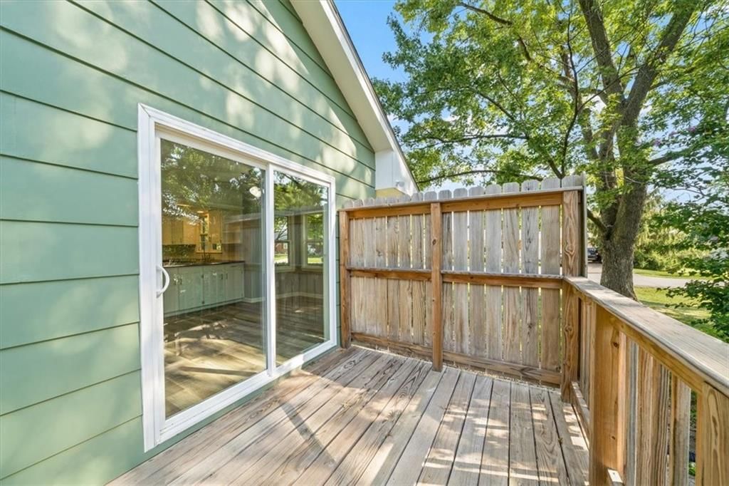 Photo 31 of 46 - 2405 NW Powderhorn Drive