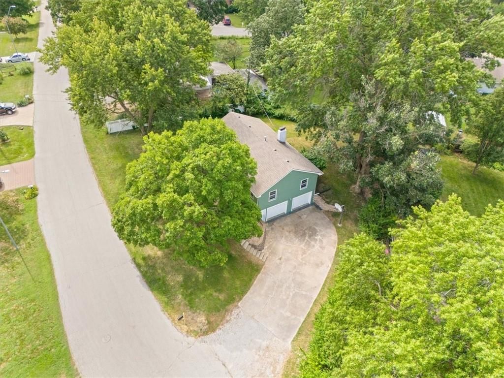 Photo 40 of 46 - 2405 NW Powderhorn Drive