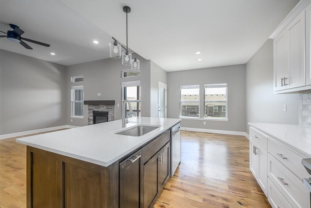 917 N Willow Court — photo 8
