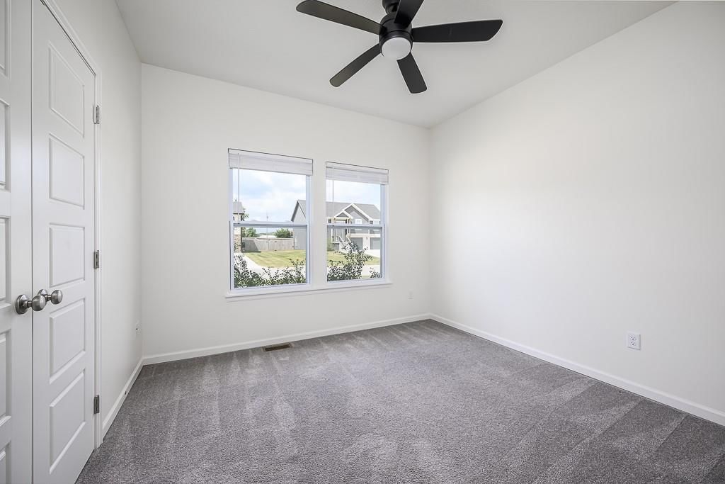 917 N Willow Court — photo 17