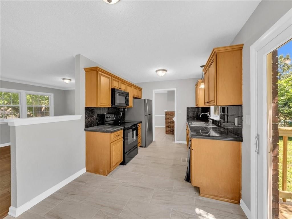 13107 E 44TH Terrace — photo 9