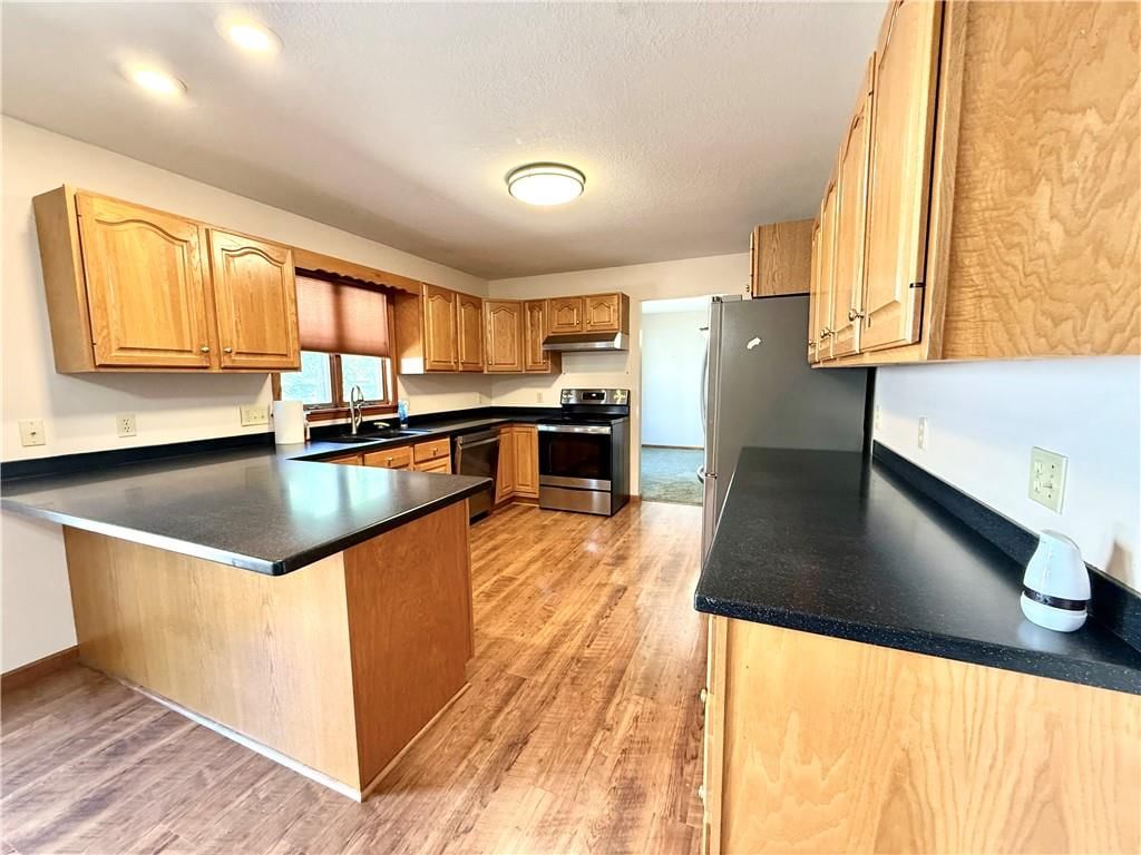 921 W Edwards Street — photo 9
