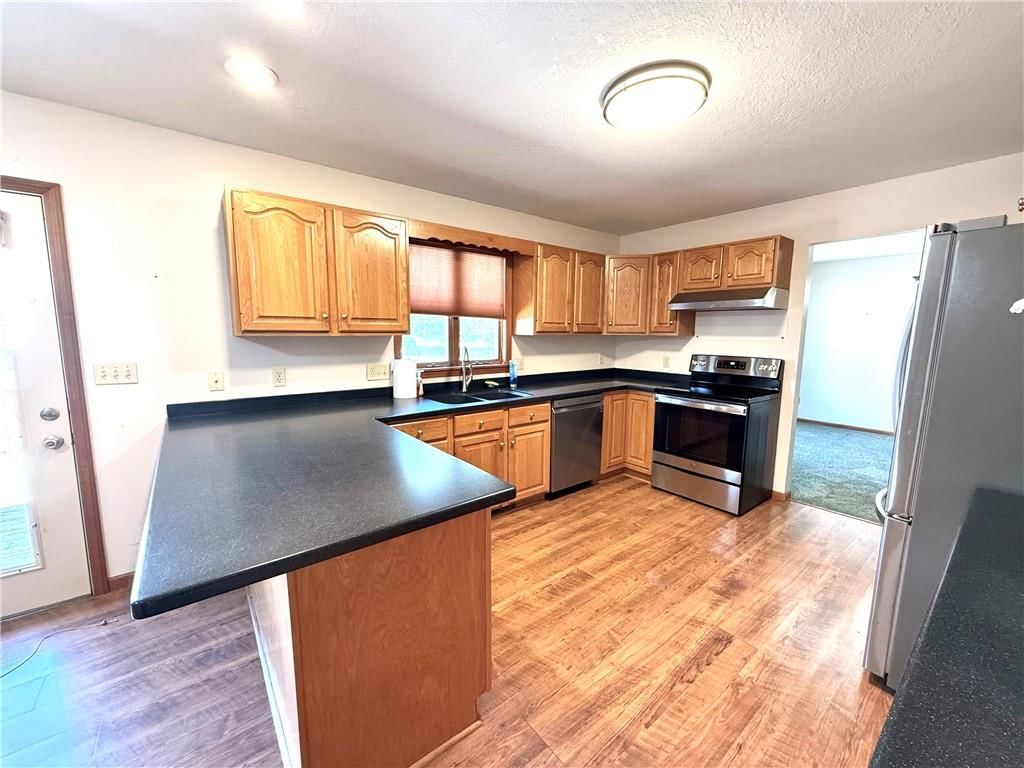 921 W Edwards Street — photo 10