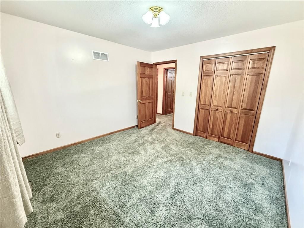 921 W Edwards Street — photo 18