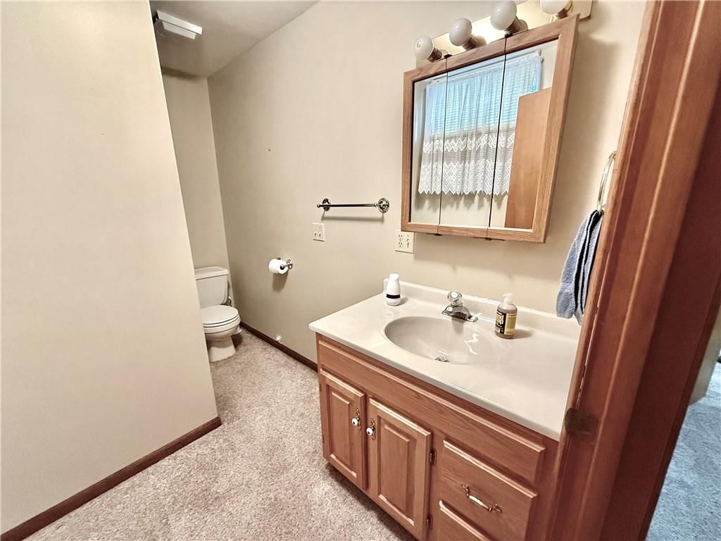 921 W Edwards Street — photo 29