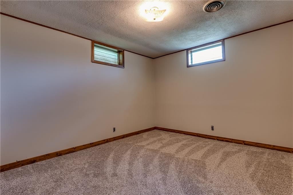 7497 Nickel Road — photo 47