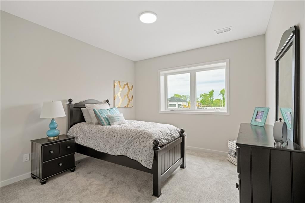 25080 W 141st Terrace — photo 36