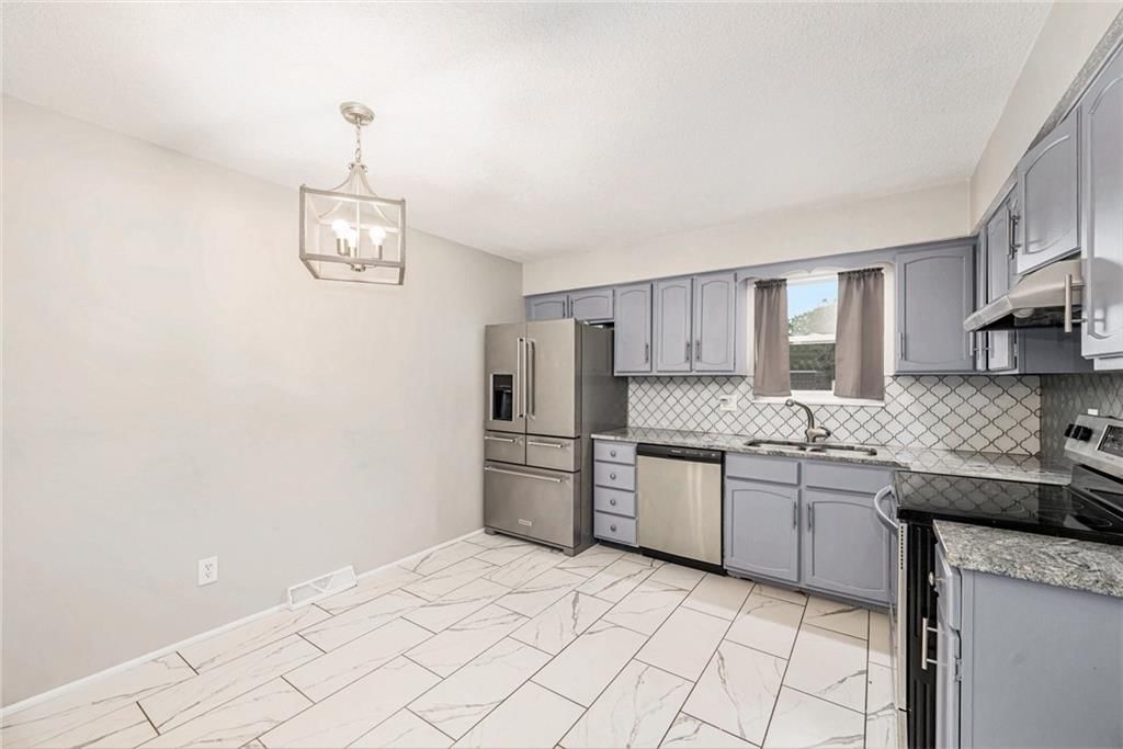 8003 E 130th Court — photo 9