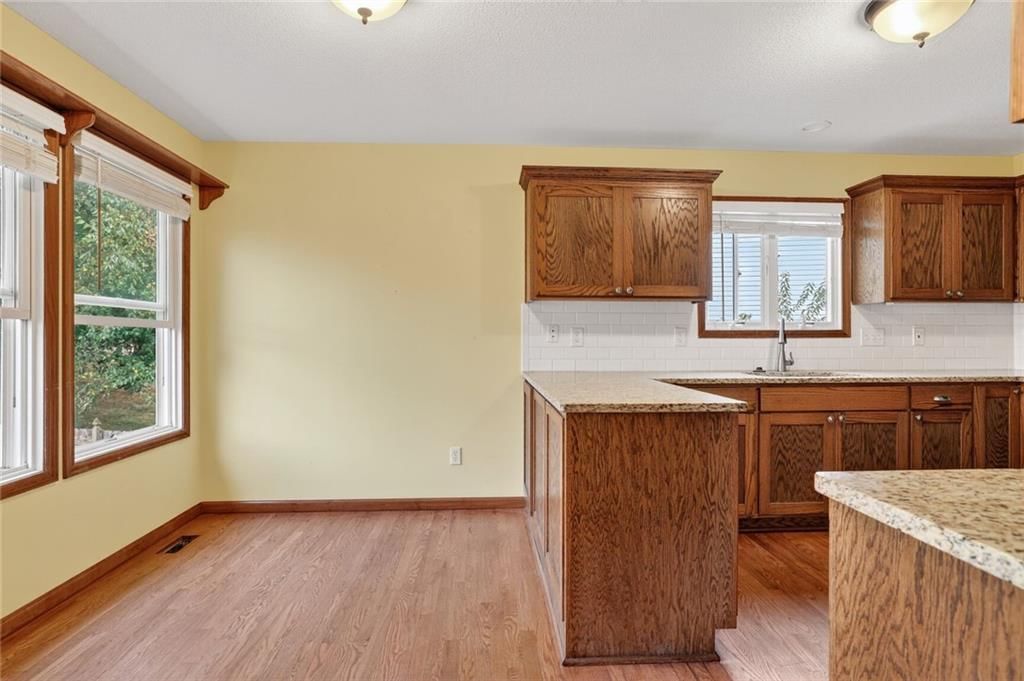 542 Creekside Court — photo 5