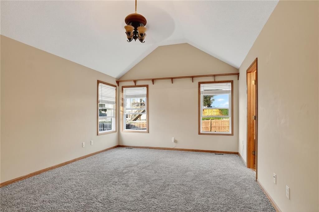 542 Creekside Court — photo 10