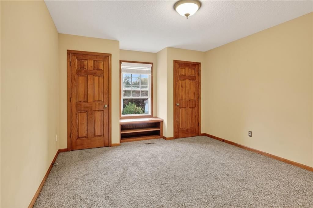 542 Creekside Court — photo 13