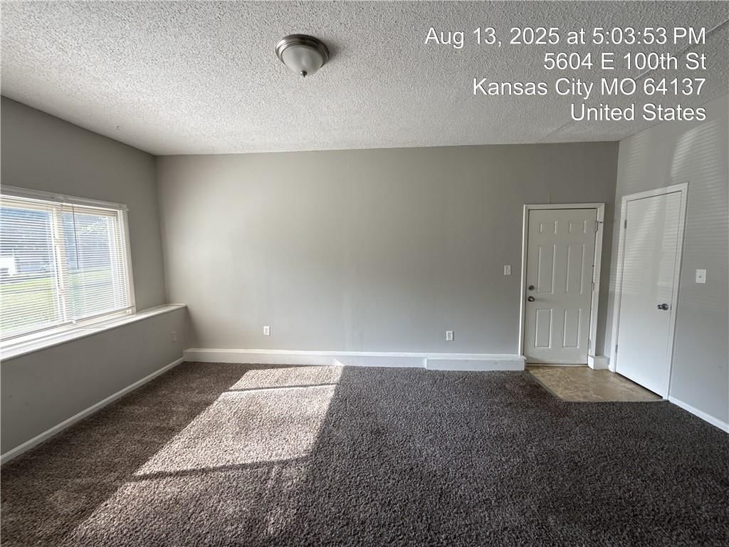 9911 Hillcrest Road — photo 6