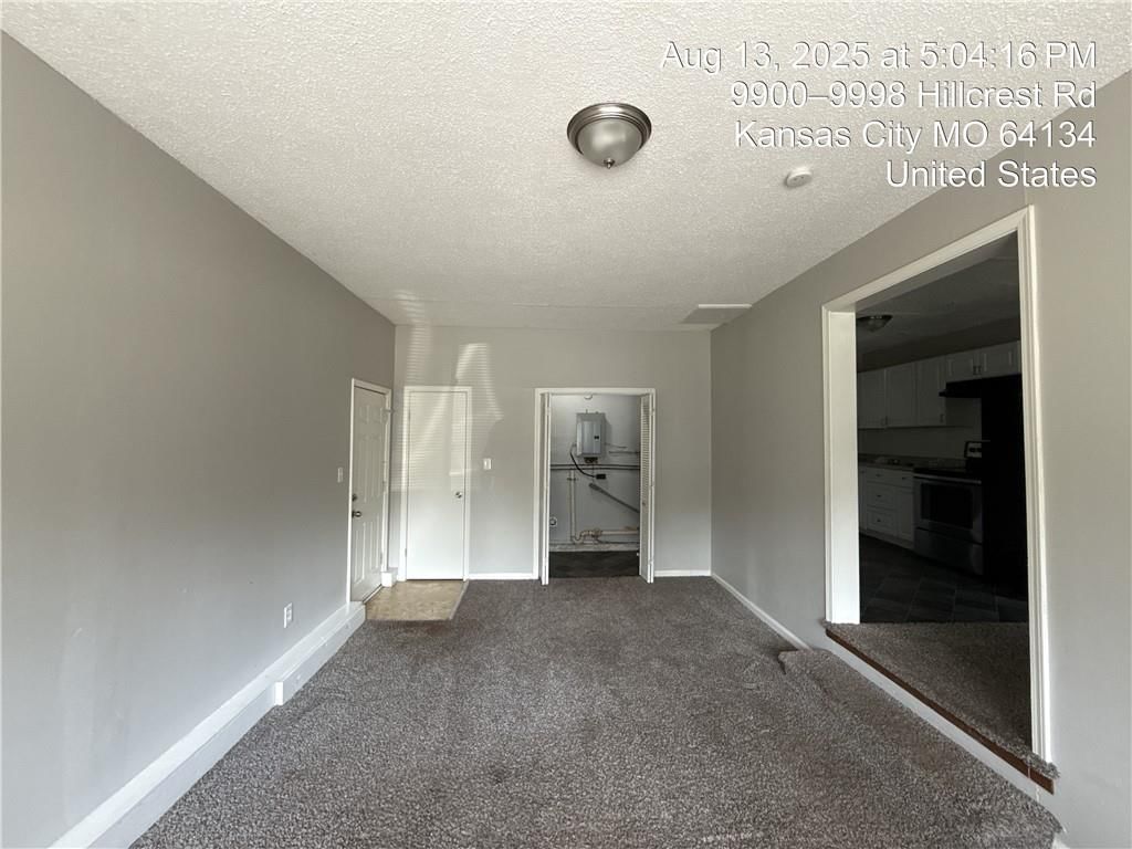 9911 Hillcrest Road — photo 8