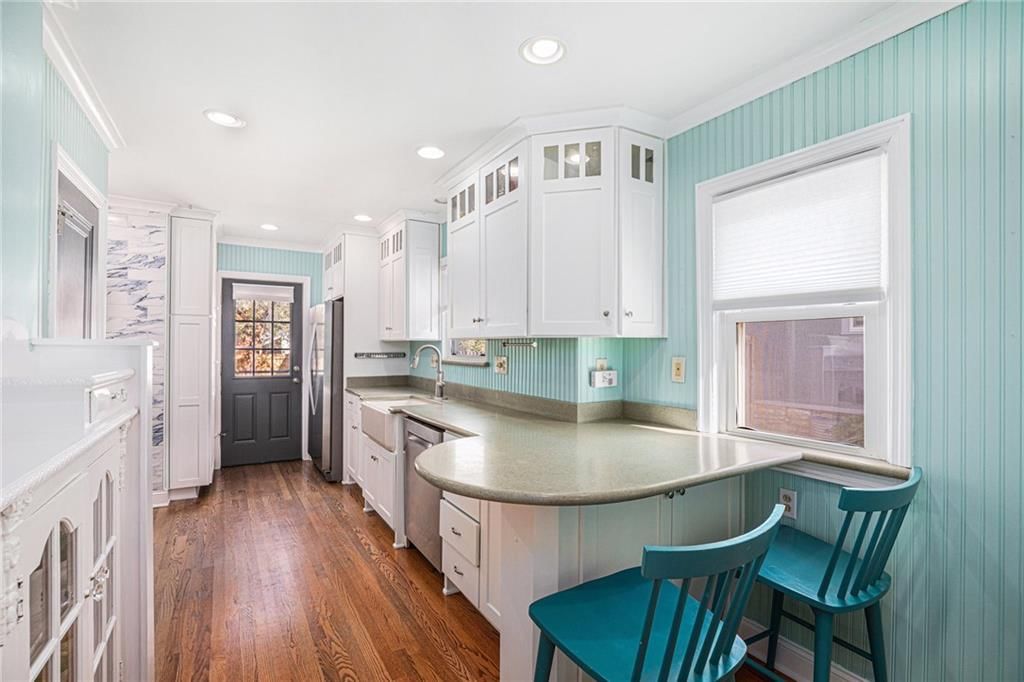 7555 Walnut Street — photo 13