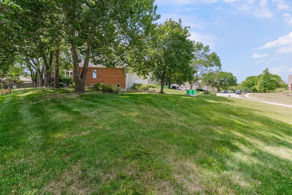 14001 W 61 Street — photo 35