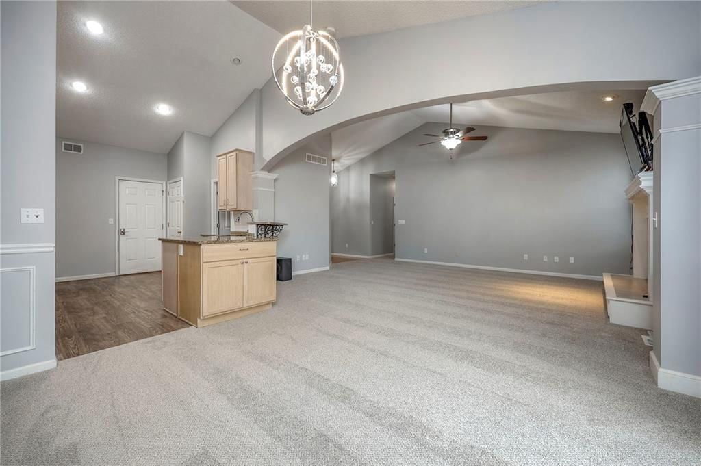 15403 W 155th Terrace — photo 11