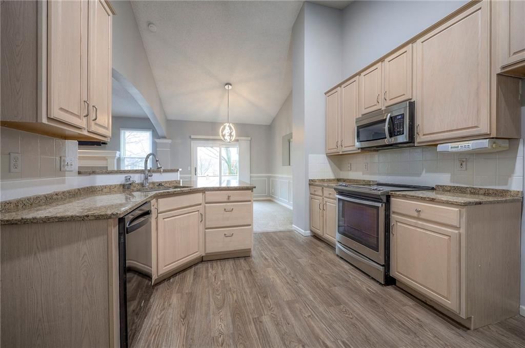 15403 W 155th Terrace — photo 13