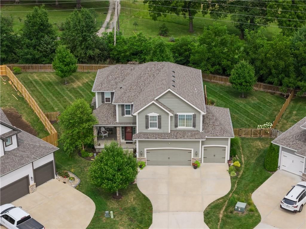 1021 SE Beatty Court — photo 3