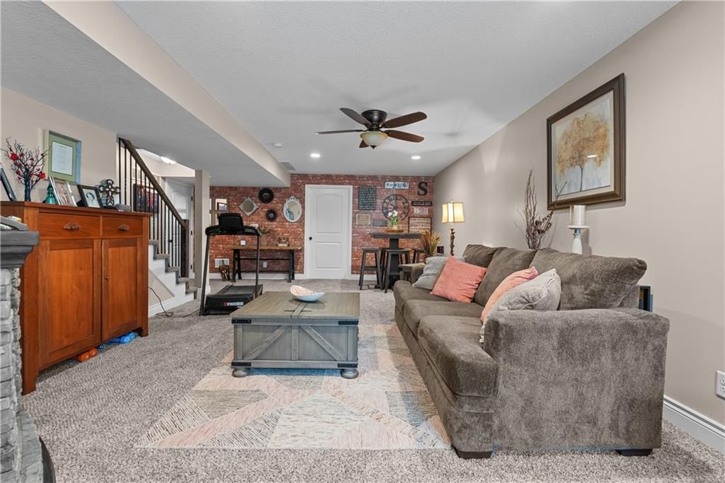 1021 SE Beatty Court — photo 28