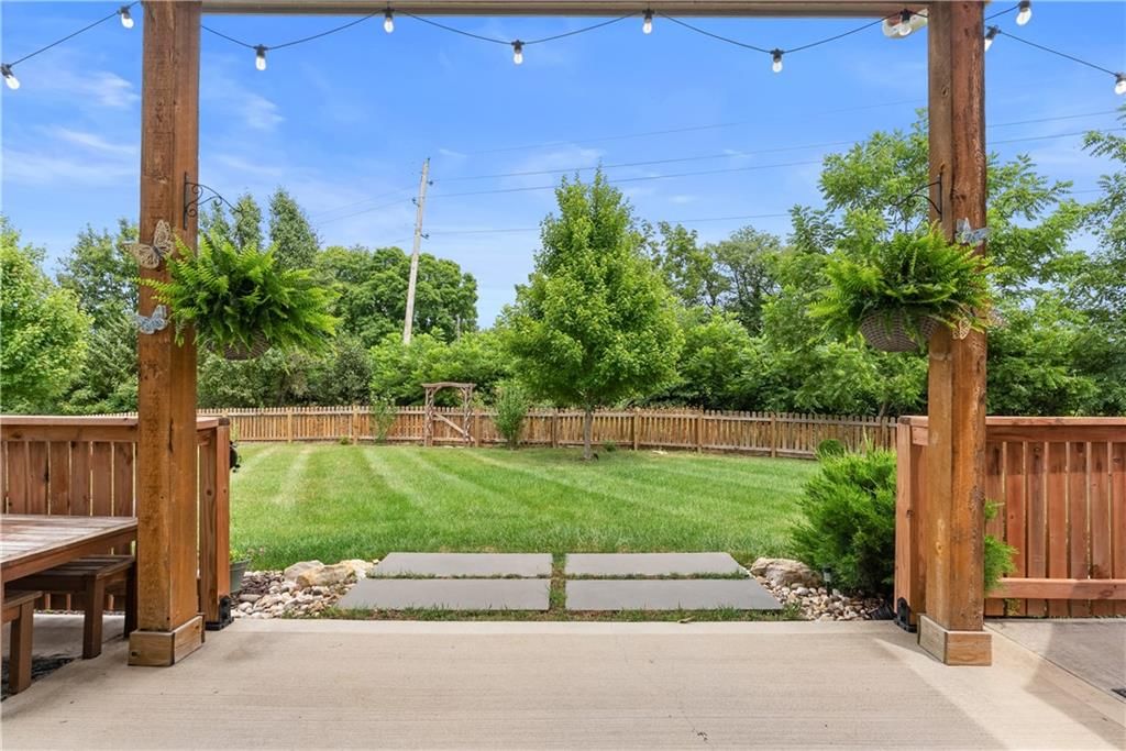 1021 SE Beatty Court — photo 33