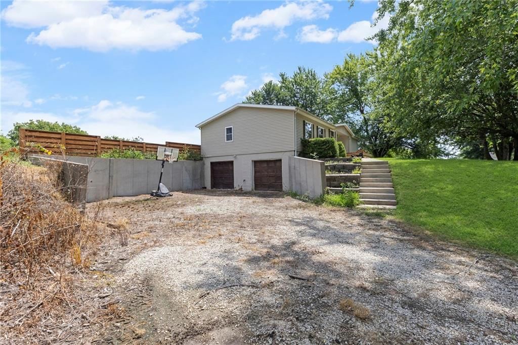 14115 S Sam Moore Road — photo 6
