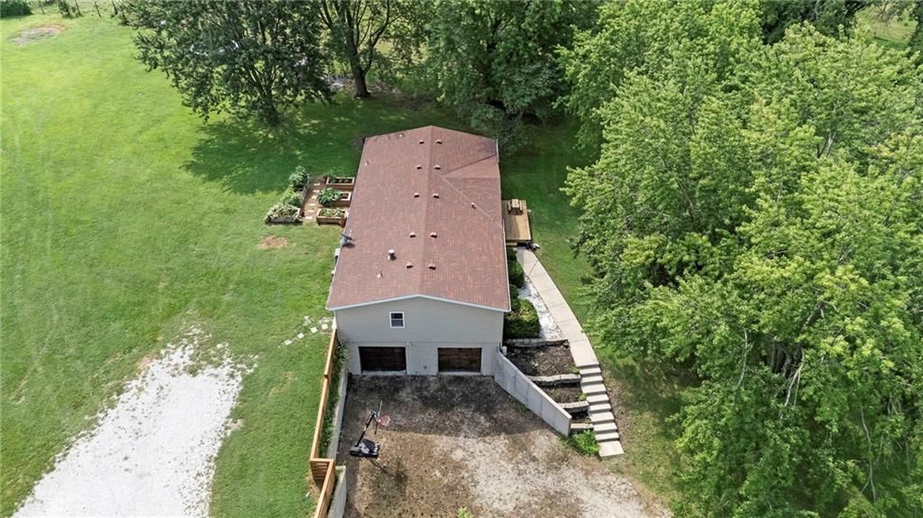 14115 S Sam Moore Road — photo 39