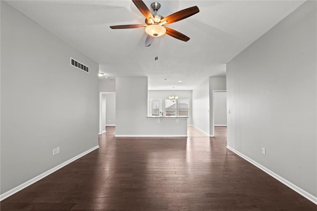 Photo 5 of 35 - 26125 W 141st Terrace