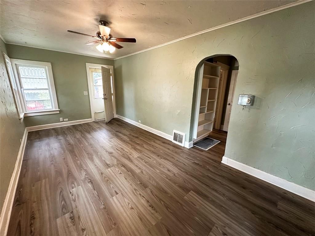 549 S Cedar Avenue — photo 2