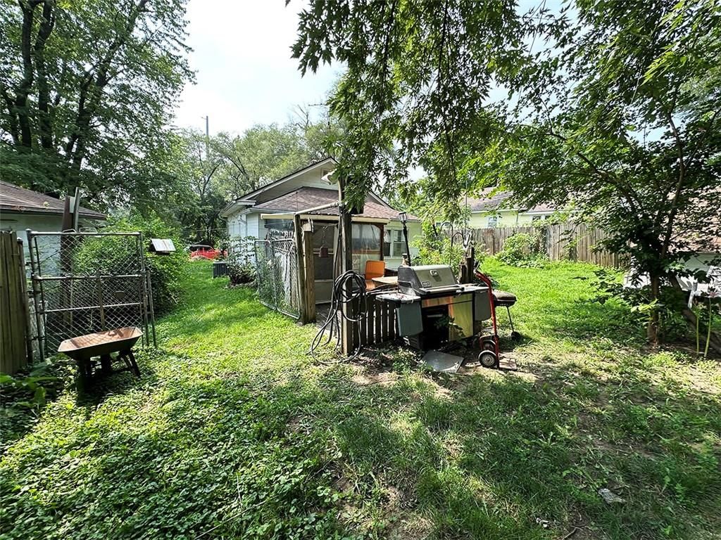 549 S Cedar Avenue — photo 34