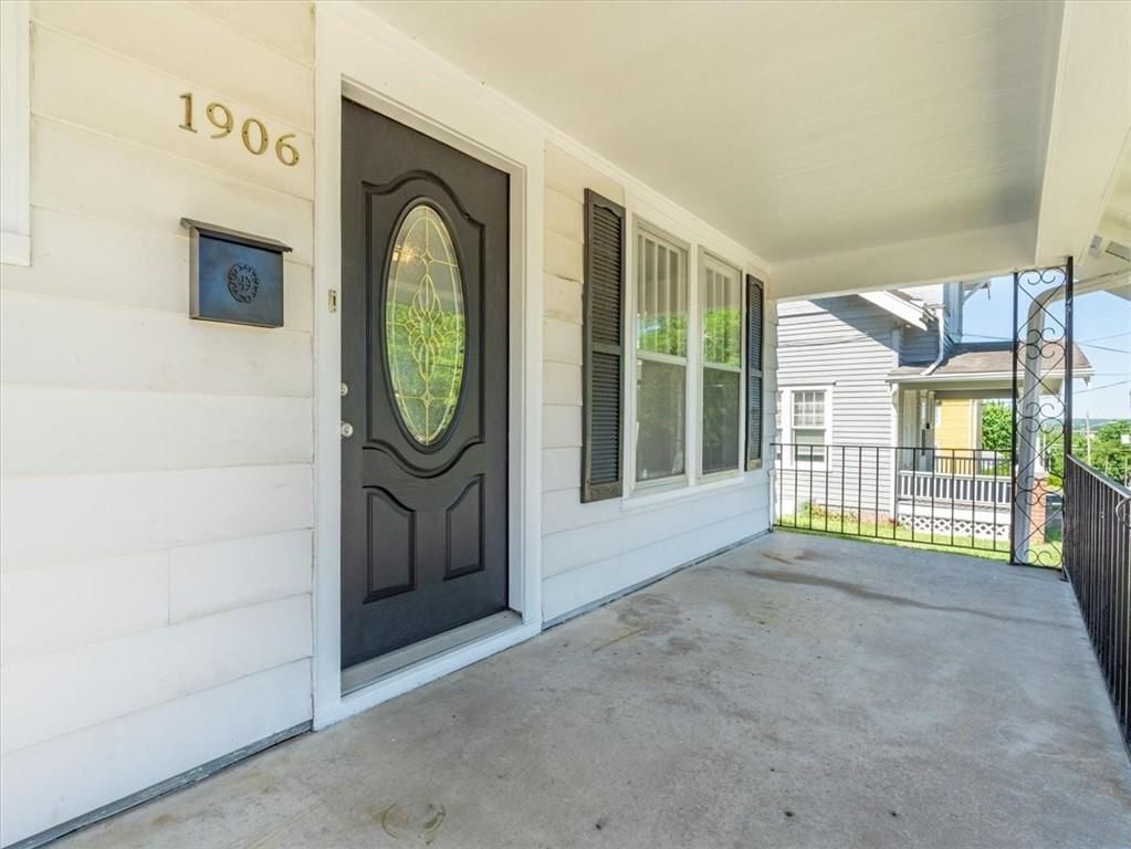 1906 Sacramento Street — photo 4