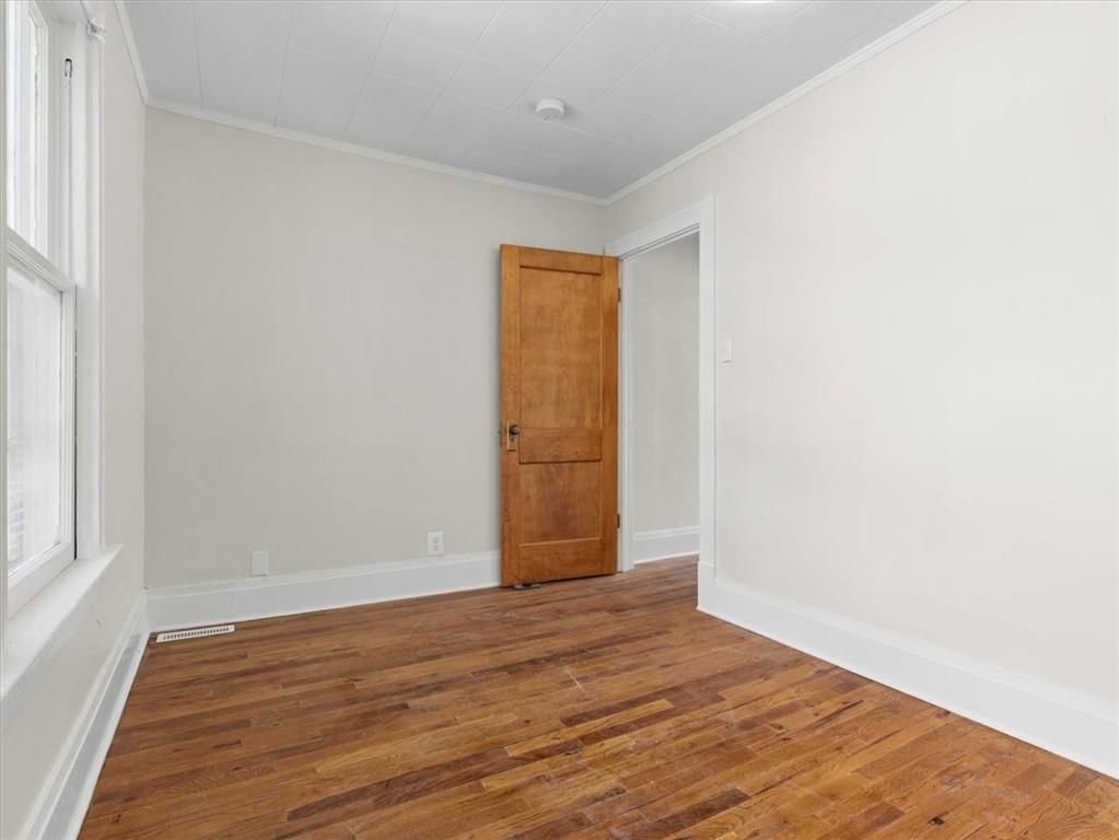 1906 Sacramento Street — photo 16