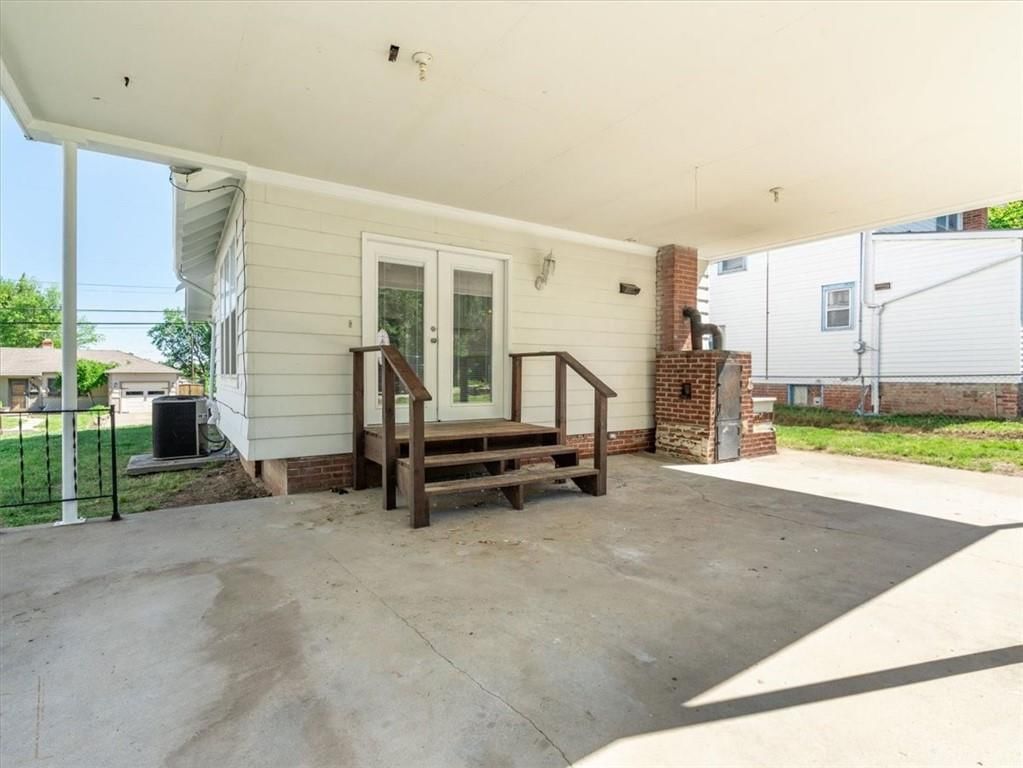 1906 Sacramento Street — photo 26