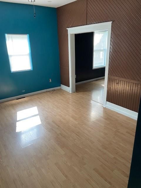 4711 E 17th Street — photo 2