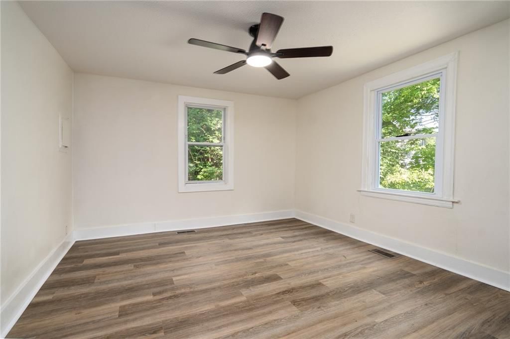 Photo 17 of 29 - 1612 W 5th Street