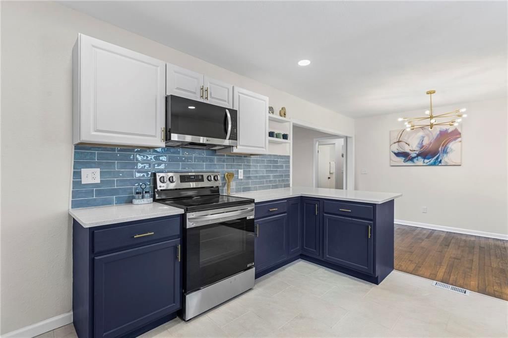11112 W 54th Street — photo 11