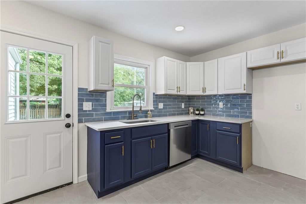 11112 W 54th Street — photo 13
