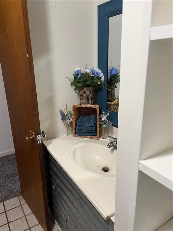 1009 W Oak Street — photo 13