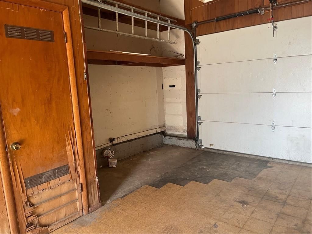 1009 W Oak Street — photo 22