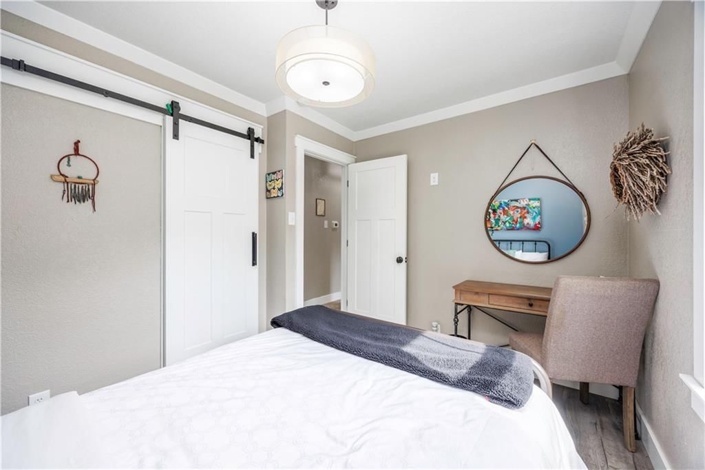 Photo 9 of 29 - 814 Trumbo Street