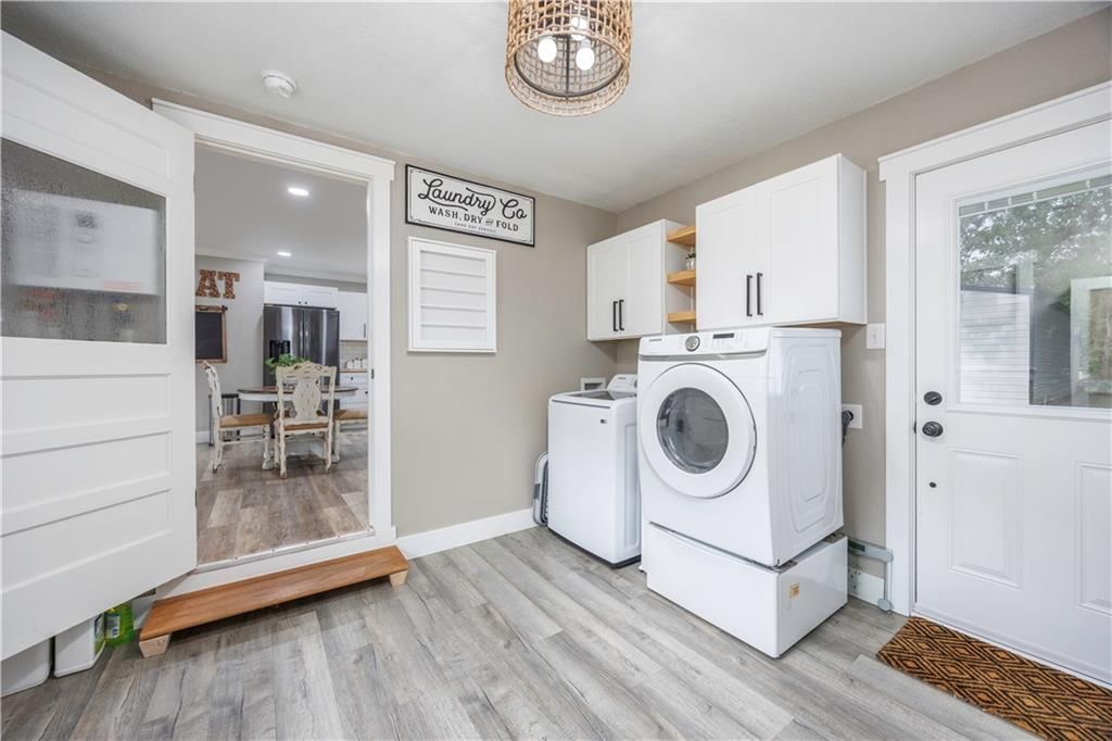 Photo 17 of 29 - 814 Trumbo Street