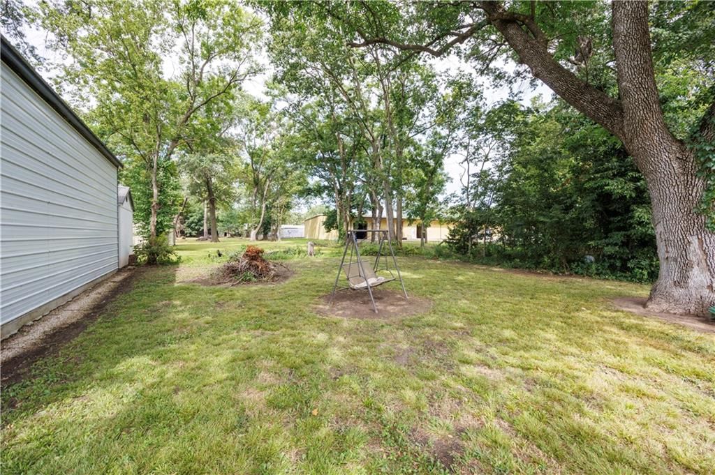 Photo 21 of 29 - 814 Trumbo Street