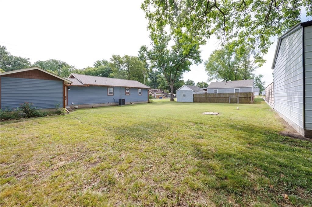Photo 22 of 29 - 814 Trumbo Street