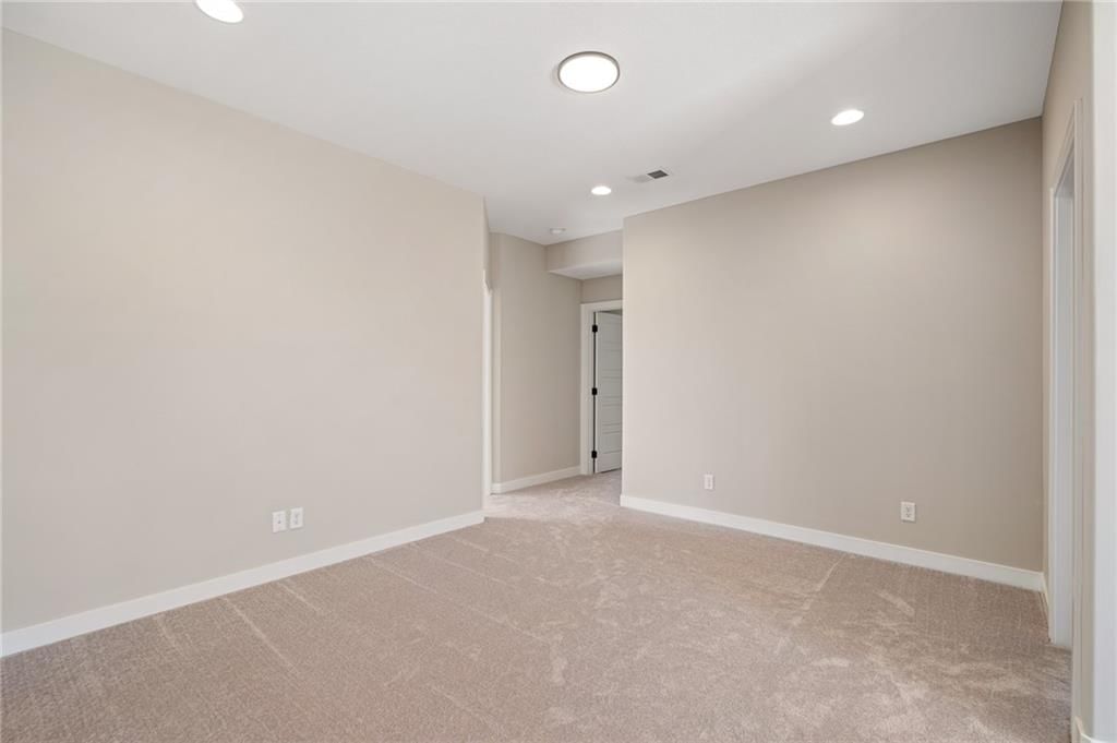 11373 S Emerald Street — photo 29