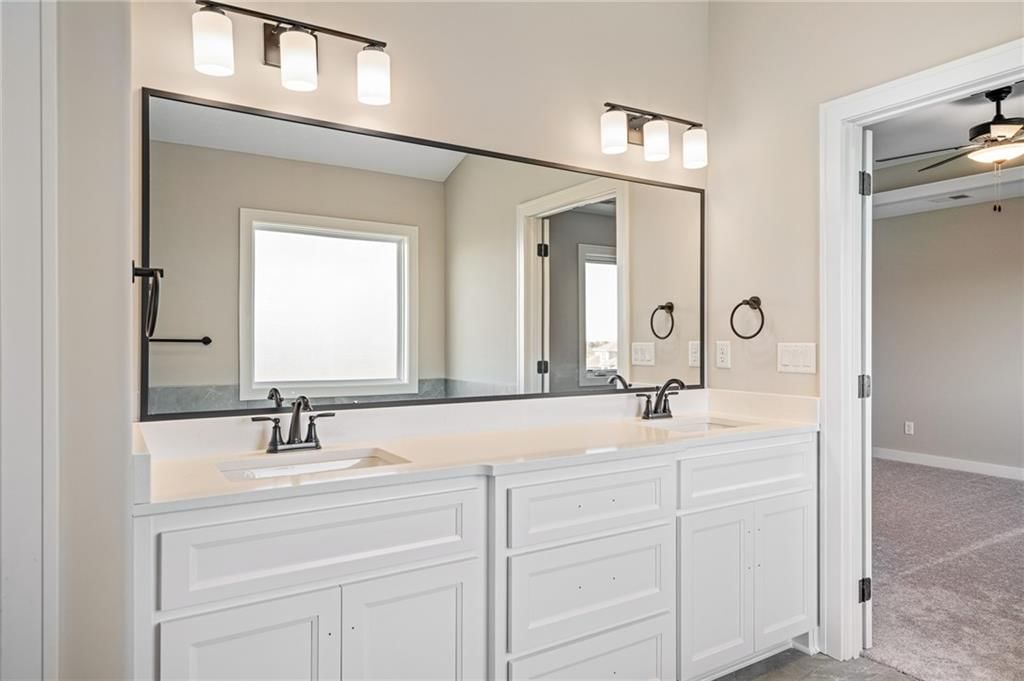 11373 S Emerald Street — photo 35