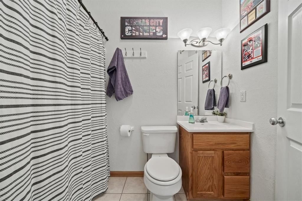 Photo 20 of 27 - 1548 S 105th Court