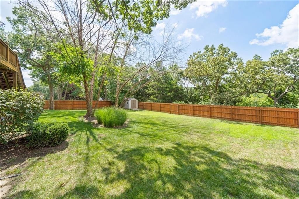 Photo 25 of 27 - 1548 S 105th Court