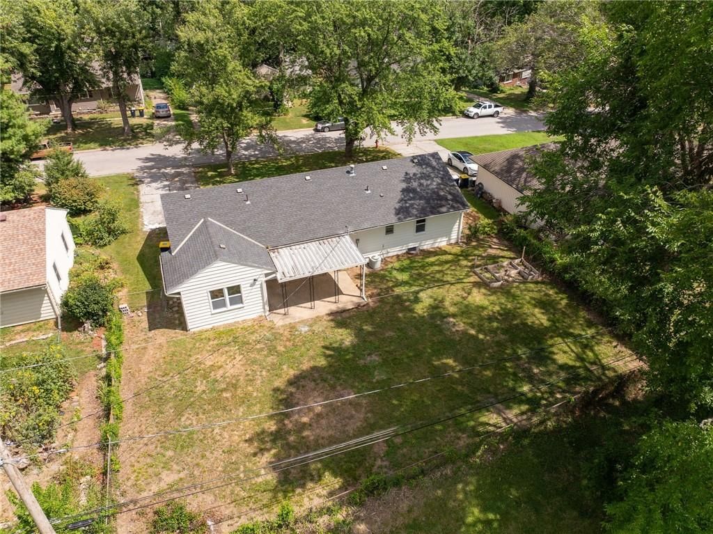Photo 37 of 39 - 4234 N Cypress Avenue
